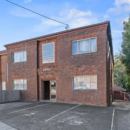 Burwood Newly Renovated 2 Bedroom Apartment Sydney Exterior photo